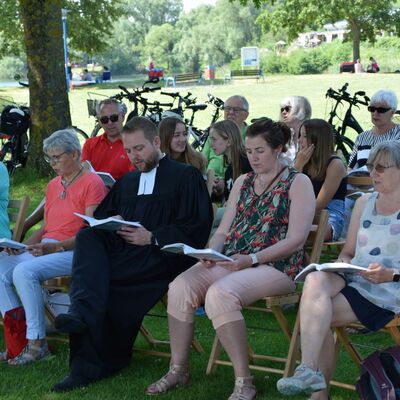 Mobile Sommerkirche mit Pfarrer Tim Wendorff am Godelheimer See